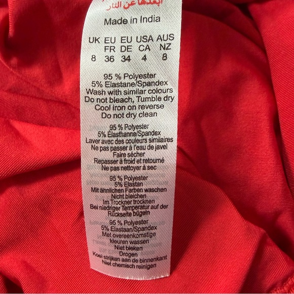 PrettyLittleThing Red Ruched Mini Dress - Picture 4 of 4